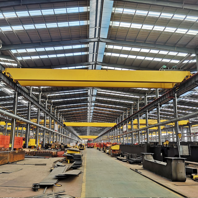 Double girder bridge crane